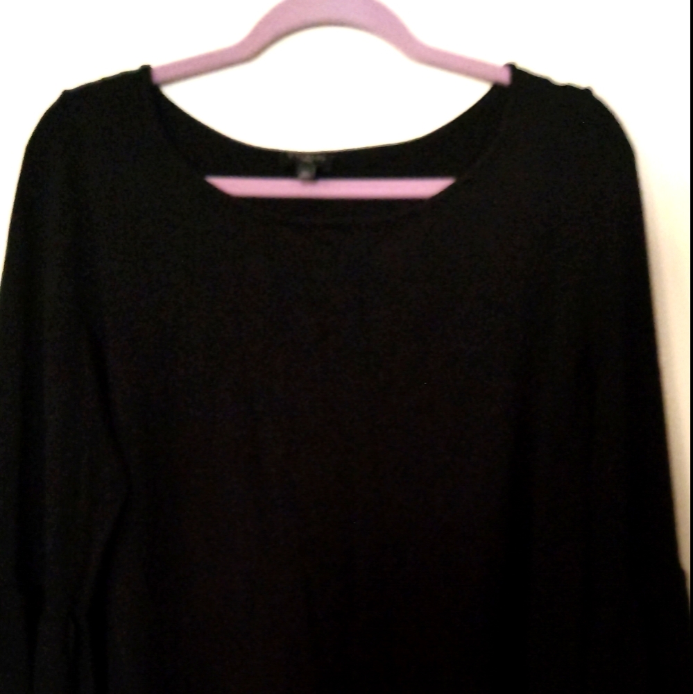 Gorgeous Black Bell sleeve Talbot's sweater